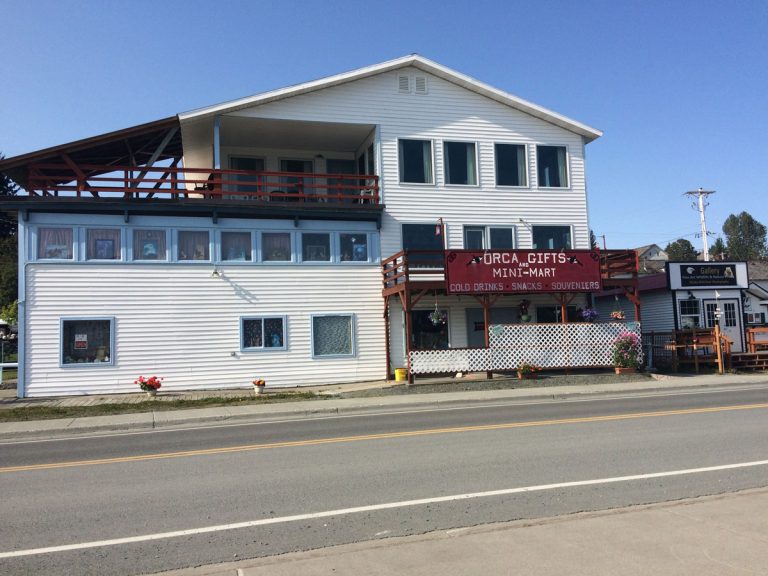 A Sheltered Harbor Lodging